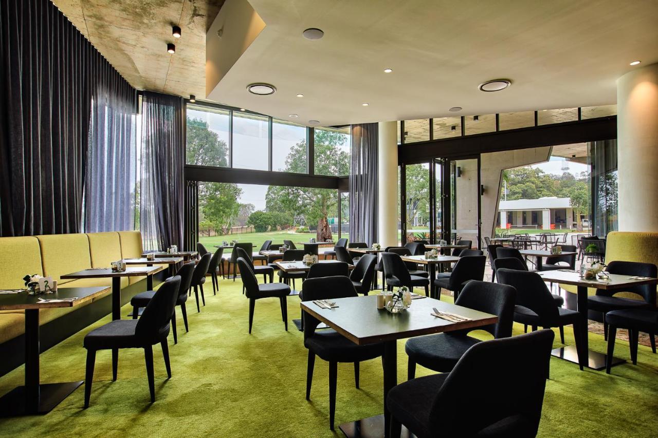 Eatons Hill Hotel Brisbane Zewnętrze zdjęcie