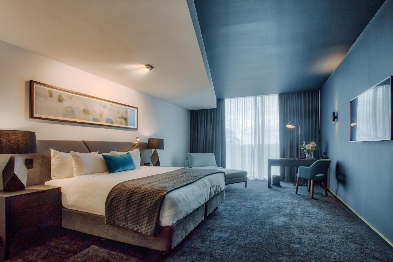 Eatons Hill Hotel Brisbane Zewnętrze zdjęcie