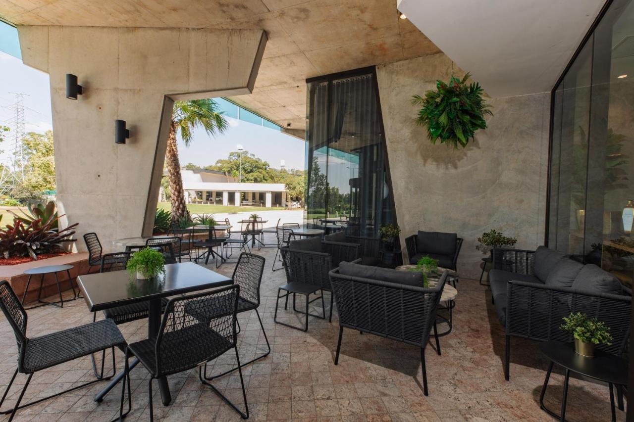 Eatons Hill Hotel Brisbane Zewnętrze zdjęcie