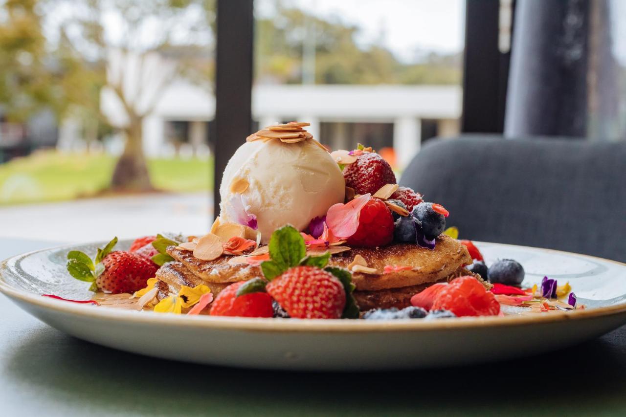 Eatons Hill Hotel Brisbane Zewnętrze zdjęcie
