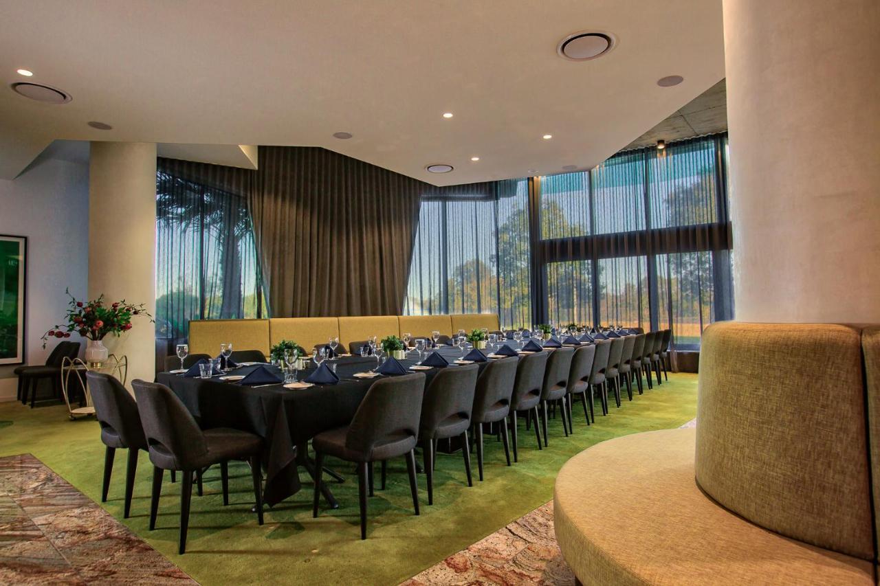 Eatons Hill Hotel Brisbane Zewnętrze zdjęcie